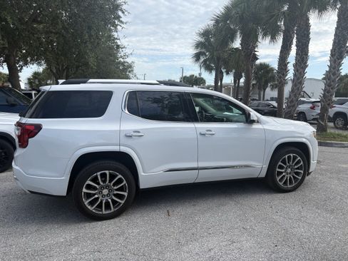 Used 2023 GMC Acadia Denali w/ Trailering Package FWD image 8