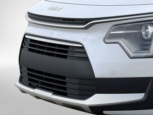 New 2026 Kia Niro LX FWD image 12