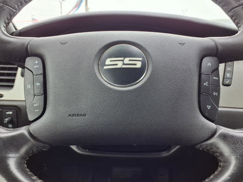 Used 2007 Chevrolet Monte Carlo SS w/ Silver Rally Stripe Package image 11