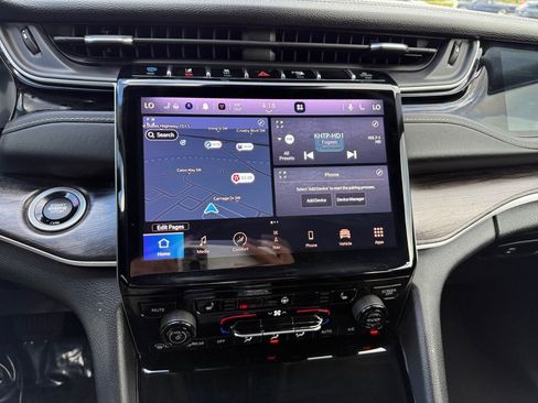 Used 2023 Jeep Grand Cherokee 4WD 4xe image 22