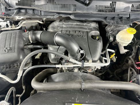 Used 2018 RAM 1500 Big Horn RWD image 32