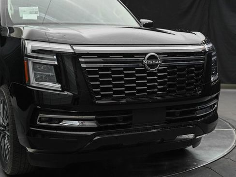 New 2025 Nissan Armada Platinum Reserve image 3