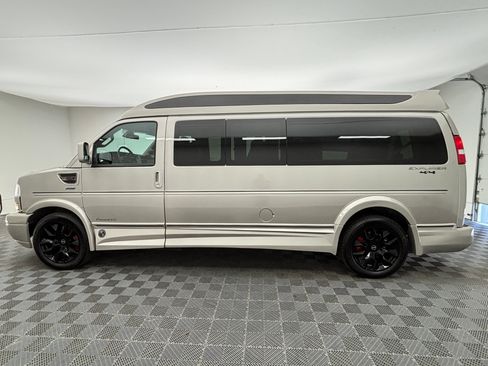 Used 2024 GMC Savana 2500 Extended w/ Driver Convenience Package RWD image 15