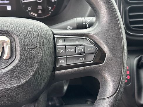 Used 2024 RAM ProMaster 2500 w/ Convenience Group FWD image 17