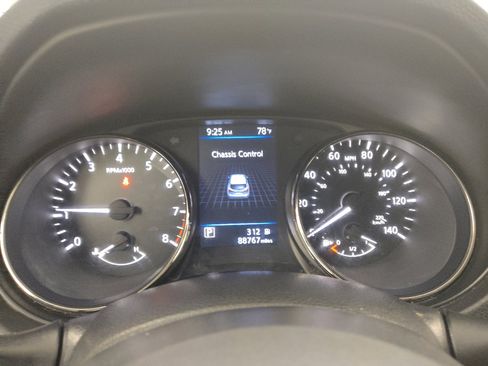Used 2020 Nissan Rogue Sport S w/ Appearance Package FWD image 23