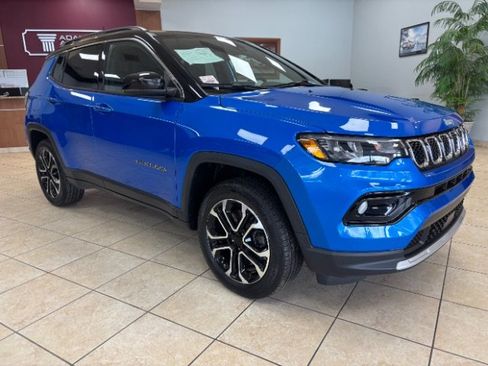 Used 2023 Jeep Compass Limited w/ Sun and Sound Group AWD/4WD image 1