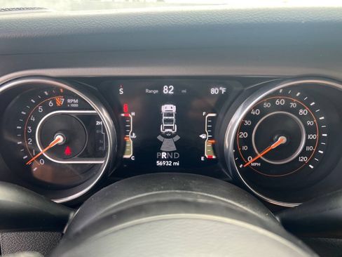 Used 2018 Jeep Wrangler Unlimited Sport S AWD/4WD image 26