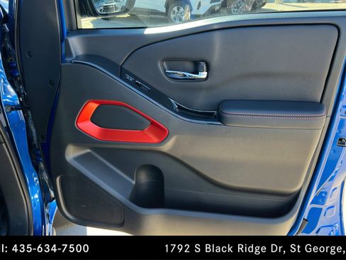 Used 2025 Nissan Frontier PRO-X image 22