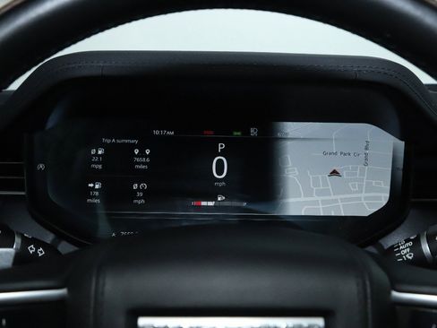 Used 2023 Land Rover Range Rover SE image 21