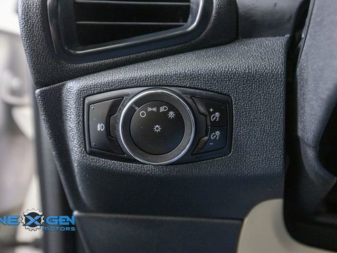 Used 2018 Ford EcoSport Titanium w/ Titanium Cold Weather Package AWD/4WD image 13