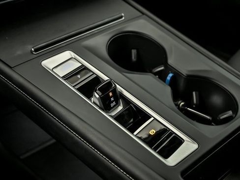 Certified 2024 Volkswagen Atlas SE image 21