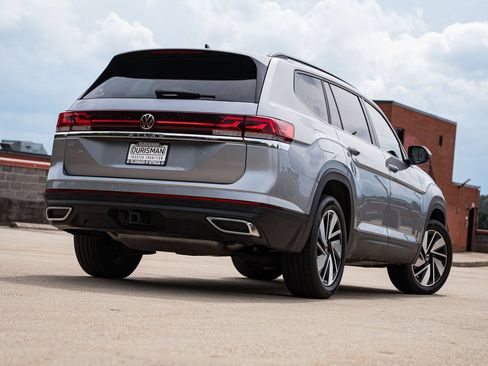 Certified 2024 Volkswagen Atlas SE FWD image 6