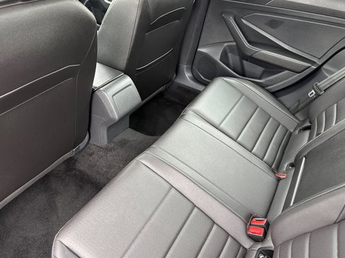 Used 2024 Volkswagen Jetta SE FWD image 12