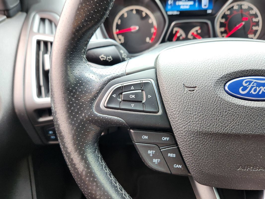 Used 2015 Ford Focus ST w/ Equipment Group 401A FWD image 31