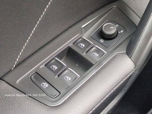 Used 2022 Volkswagen Tiguan SE w/ Panoramic Sunroof Package AWD/4WD image 25