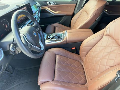 Used 2024 BMW X5 sDrive40i w/ Premium Package RWD image 5