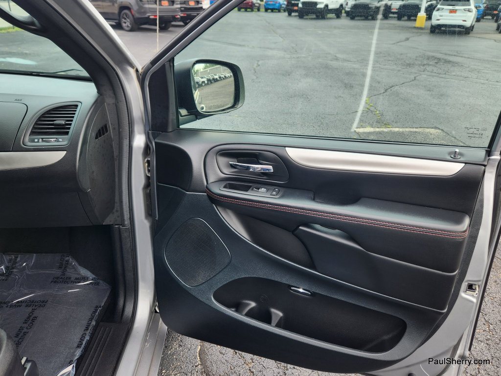 Used 2019 Dodge Grand Caravan GT FWD image 48