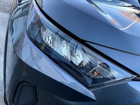 Used 2022 Toyota RAV4 LE image 26