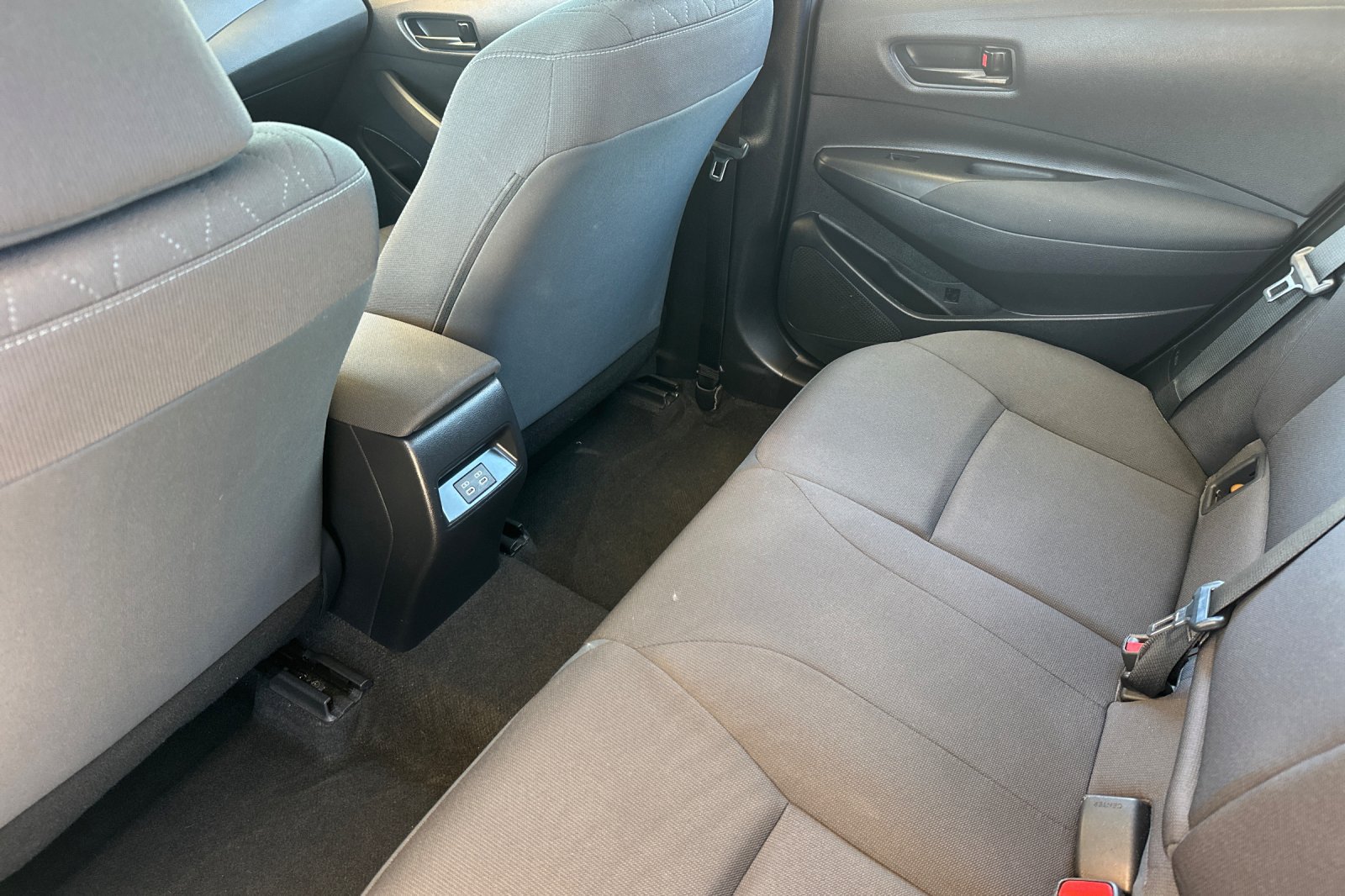 Used 2024 Toyota Corolla LE FWD image 14