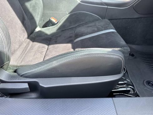 Used 2023 Toyota GR86 Premium image 12