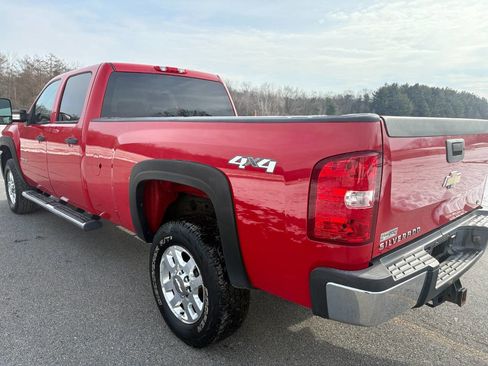 Used 2011 Chevrolet Silverado 2500 LT w/ Interior Plus Package image 12
