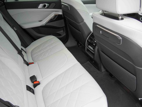 Certified 2025 BMW X6 xDrive40i w/ Climate Comfort Package image 35