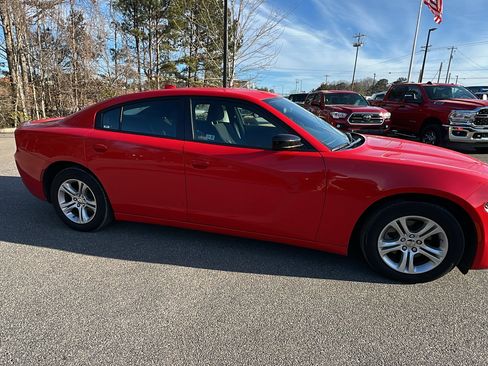 Used 2023 Dodge Charger SXT image 5