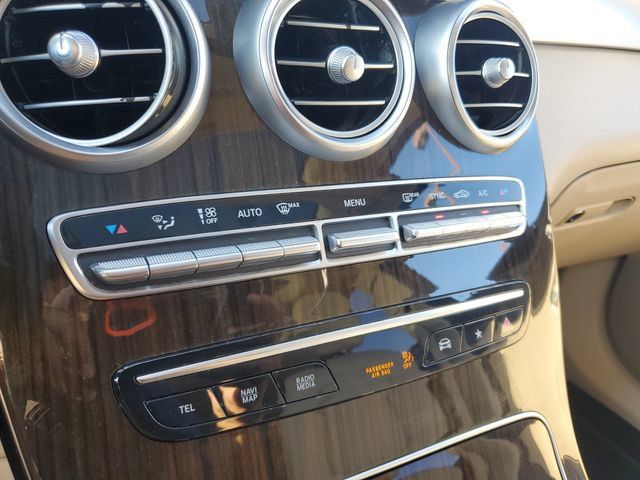 Used 2021 Mercedes-Benz GLC 300 image 35