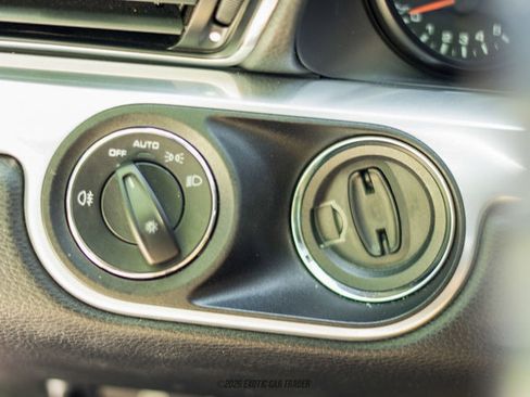 Used 2013 Porsche 911 Carrera RWD image 38