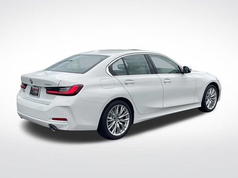 Used 2024 BMW 330i Sedan w/ Convenience Package RWD image 7