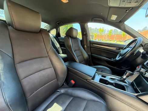Used 2018 Honda Accord Sport image 20