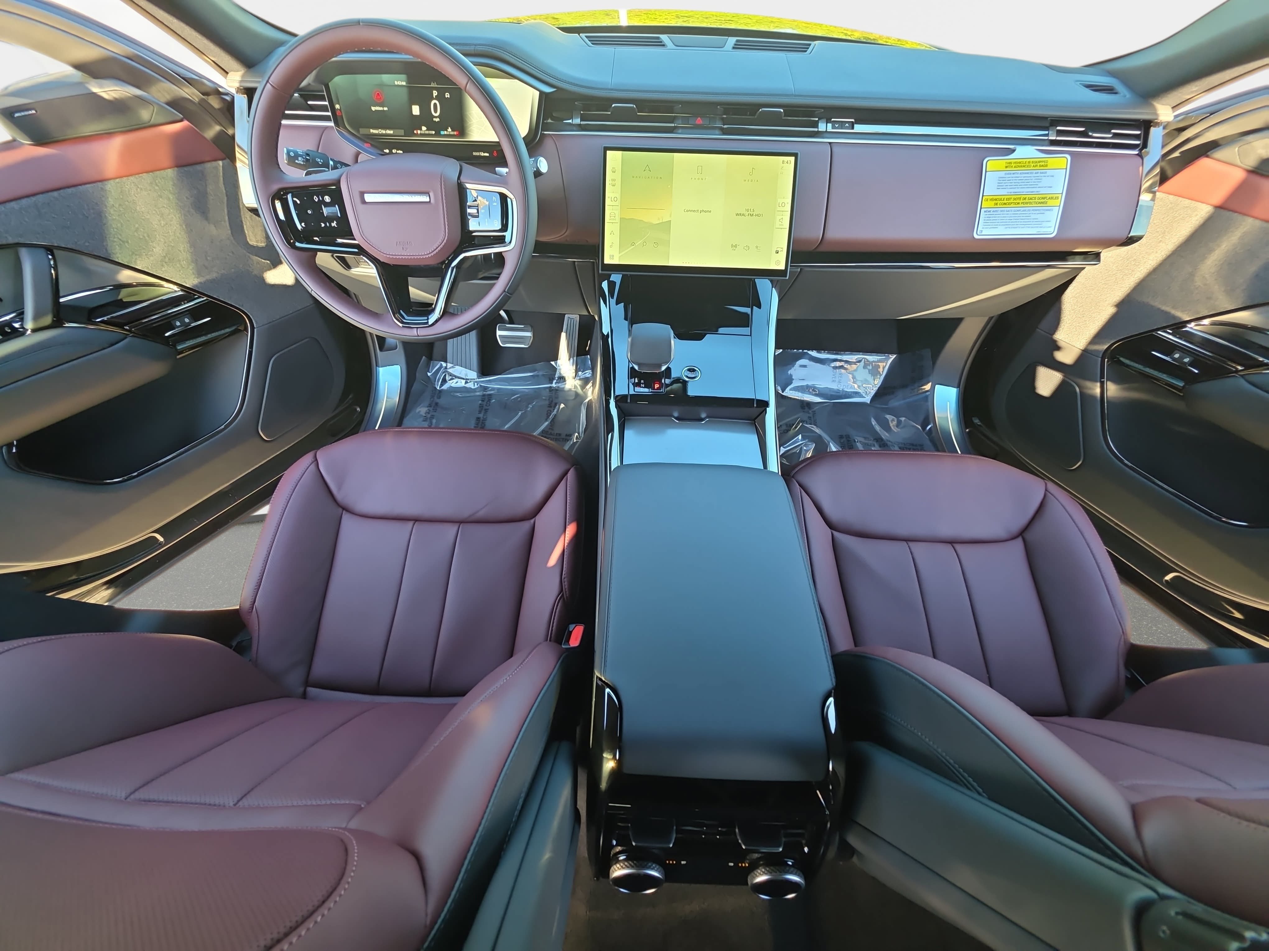 New 2027 Land Rover Range Rover Sport Dynamic SE AWD/4WD image 9