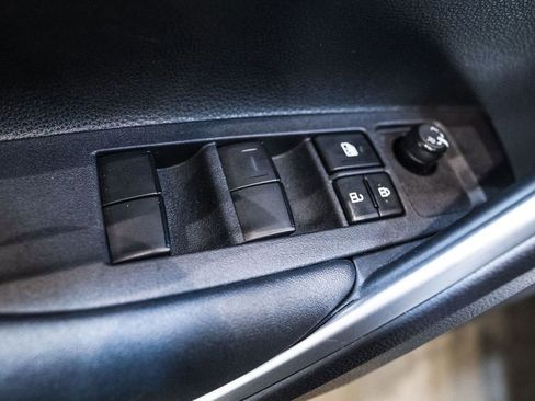 Used 2023 Toyota Corolla Cross XLE w/ Convenience Package image 15