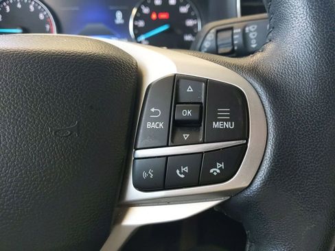 Used 2023 Ford Explorer XLT w/ Equipment Group 202A AWD/4WD image 18