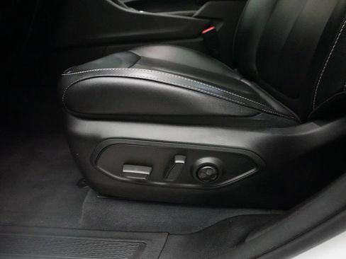 Used 2023 Jeep Grand Cherokee 4WD 4xe image 27