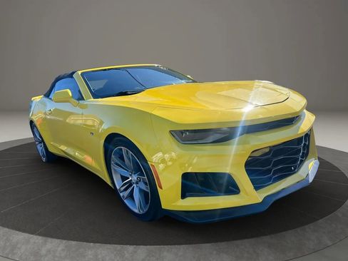 Used 2018 Chevrolet Camaro LT w/ RS Package RWD image 3