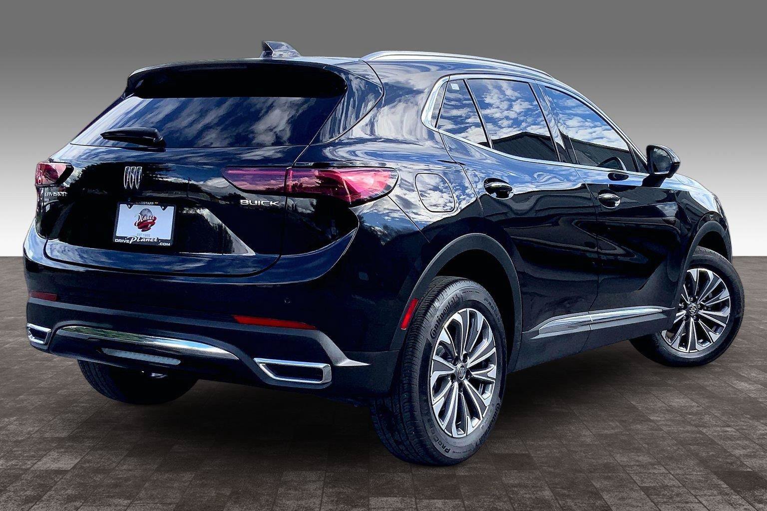 Used 2025 Buick Envision Preferred AWD/4WD image 13