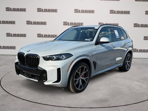 Certified 2024 BMW X5 xDrive40i w/ M Sport Package AWD/4WD image 1