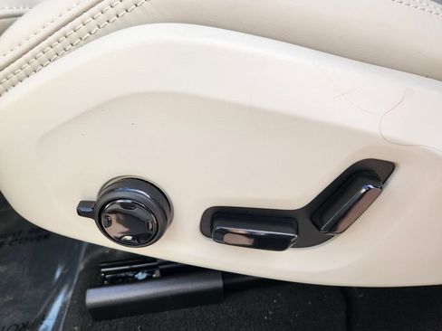 New 2026 Volvo XC60 T8 Ultra w/ Protection Package Premier image 13