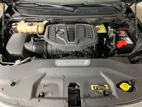 Used 2023 Jeep Grand Wagoneer Series II AWD/4WD image 43