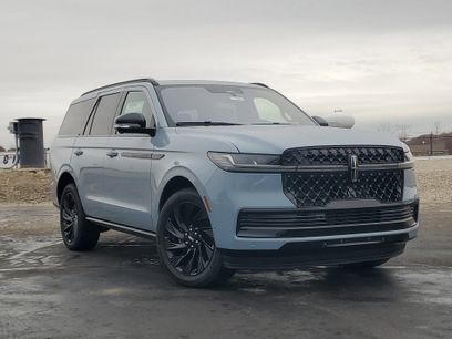 New 2025 Lincoln Navigator Reserve w/ Jet Appearance Package
