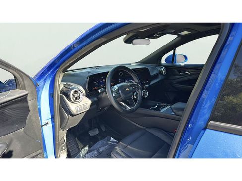 Used 2024 Chevrolet Blazer EV LT AWD/4WD image 9