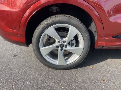 New 2025 Audi Q5 Premium Plus w/ Premium Plus image 11