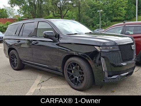 Used 2022 Cadillac Escalade Sport w/ Touring Package AWD/4WD image 2