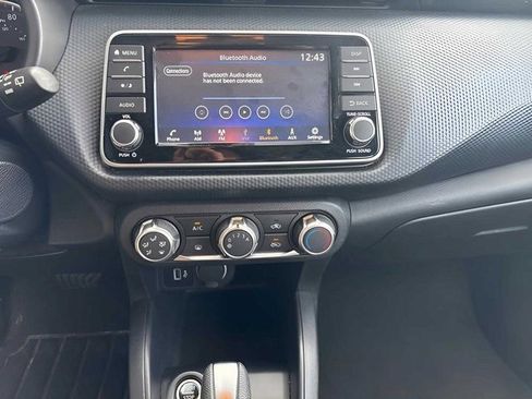 Used 2024 Nissan Kicks S image 8