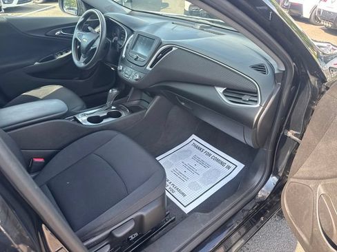 Used 2017 Chevrolet Malibu LS FWD image 32