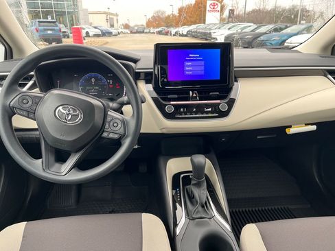 Used 2026 Toyota Corolla LE image 13