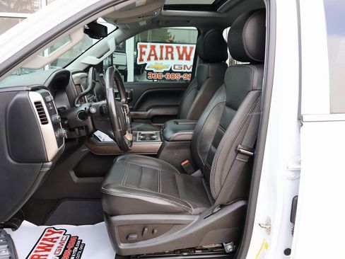 Used 2018 GMC Sierra 2500 Denali w/ Suspension Package, Off-Road image 13
