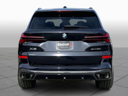 New 2026 BMW X5 xDrive40i w/ M Sport Package AWD/4WD image 4