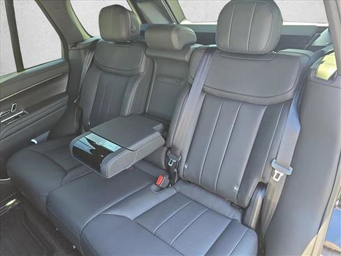New 2025 Land Rover Range Rover SE image 14